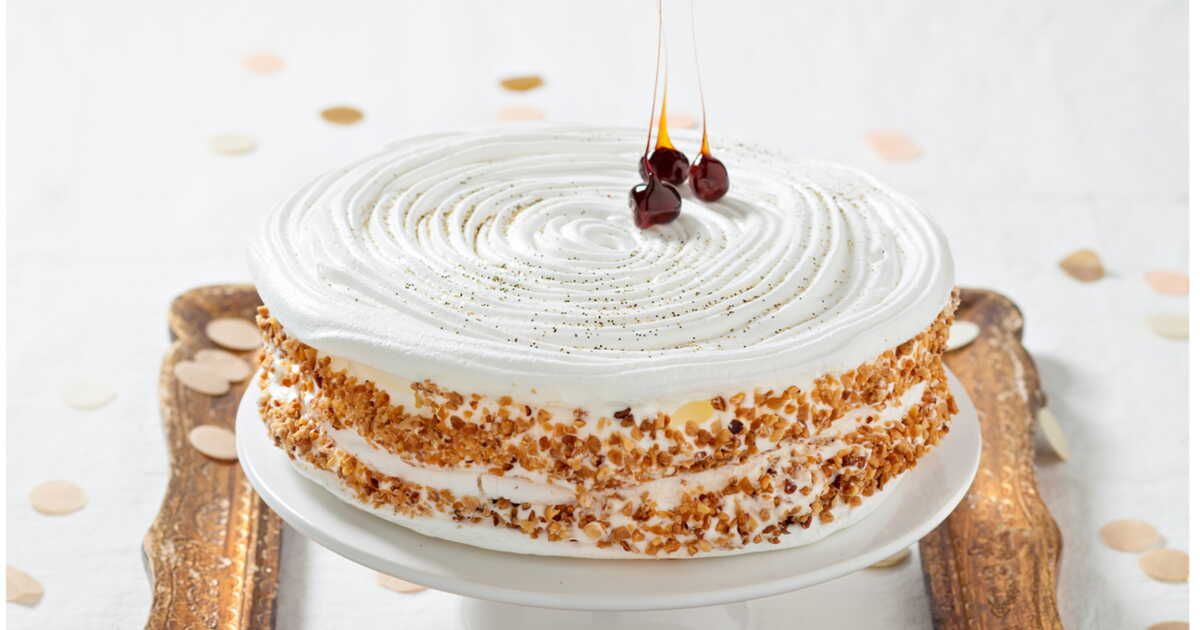 Laissez-vous séduire par la pavlova praliné-noisettes