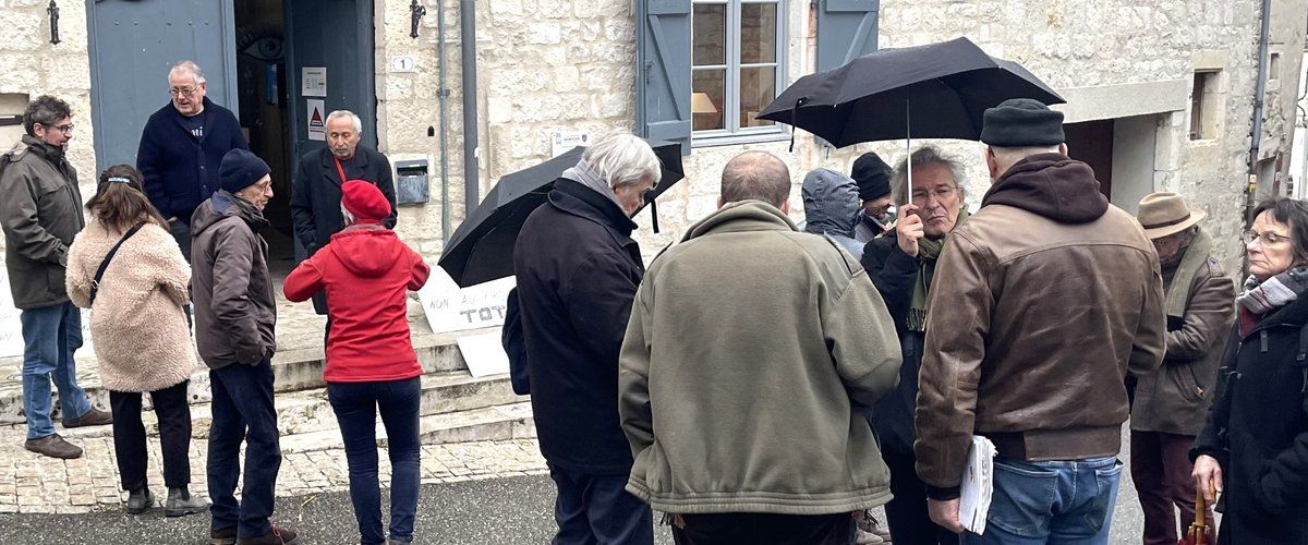 Incidents escaladent lors d'une réunion sur l'agrivoltaïque à Montcuq