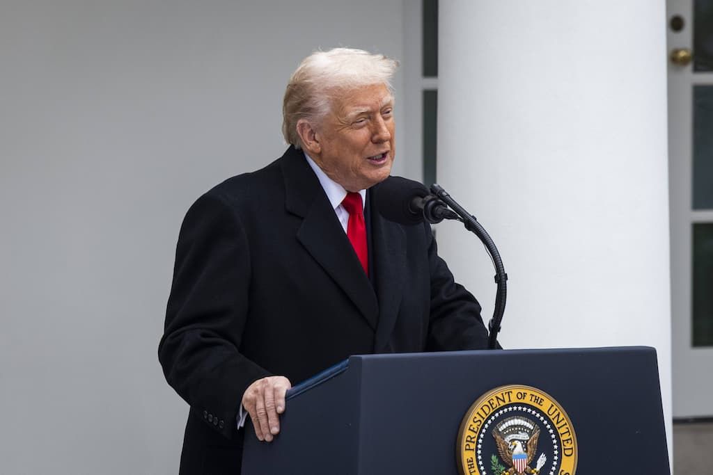 Les restrictions d'immigration de Trump : une décision controversée et ses conséquences