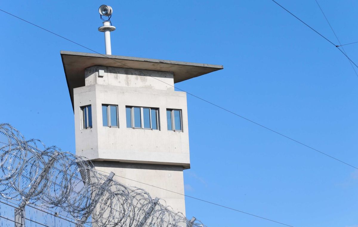 Une surveillante de prison impliquée dans l'évasion rocambolesque d'un détenu