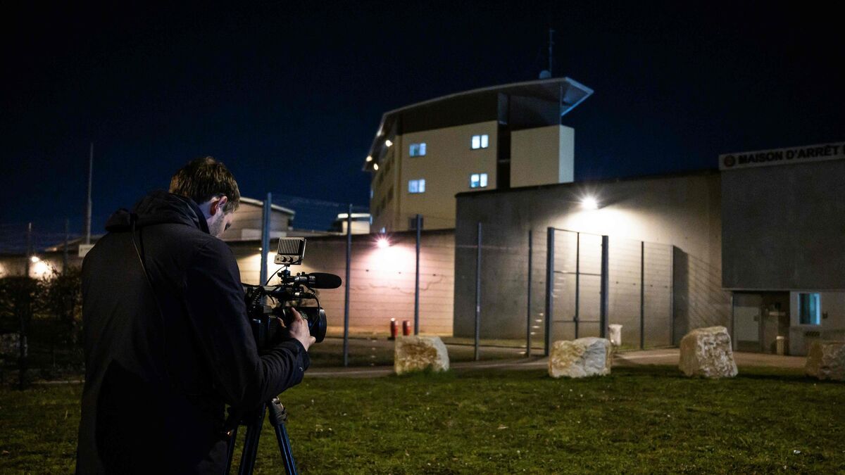 Évasion spectaculaire : une surveillante de prison mise en examen après un coup de maître