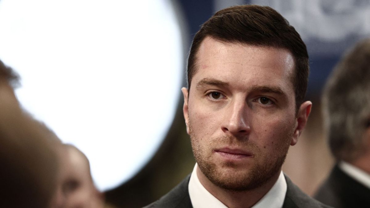 Jordan Bardella contre-attaque face à une plainte pour détournement de fonds