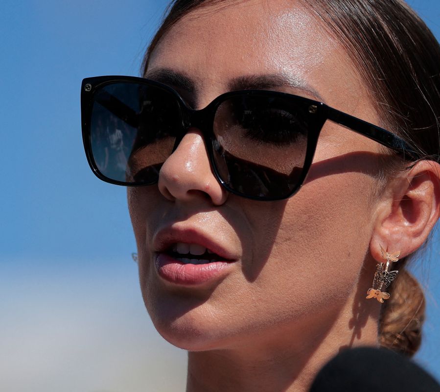 Témoignage poignant d'une survivante du cercle d'Epstein