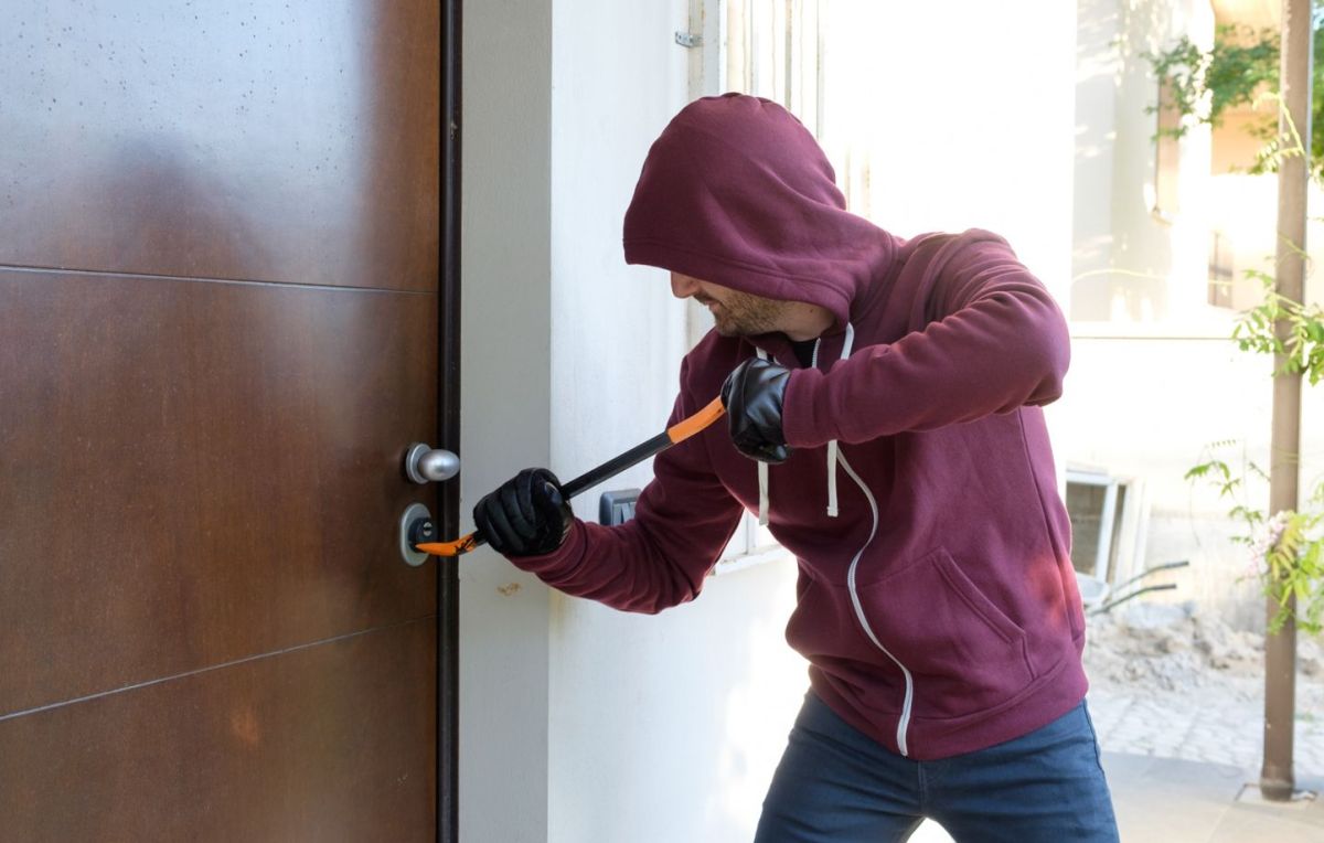 Une propriétaire condamnée après avoir tenté d'expulser un squatteur : la réalité derrière l'affaire