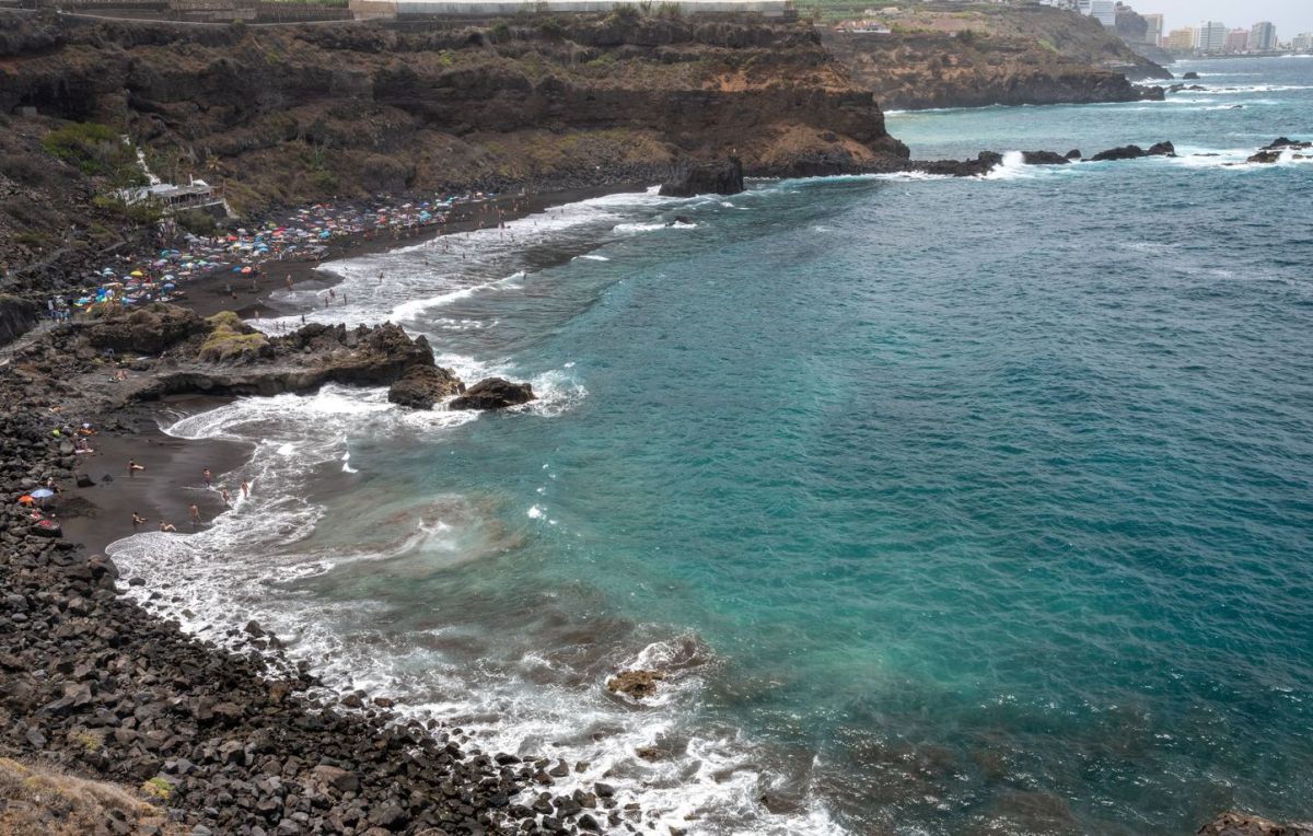 Tragédie aux Canaries : trois vies perdues face à la puissance de la mer