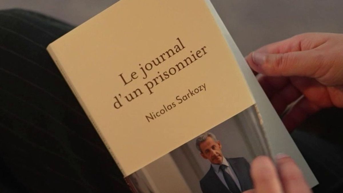 Nicolas Sarkozy dévoile ses réflexions de prison dans un nouveau livre