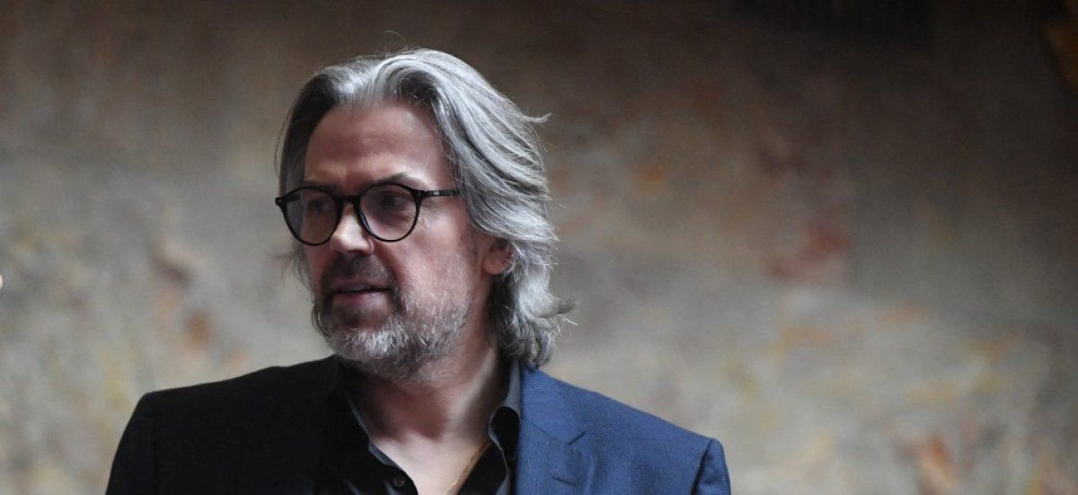 Le député Aymeric Caron prône une semaine de travail de 15 heures : un projet audacieux pour l'émancipation