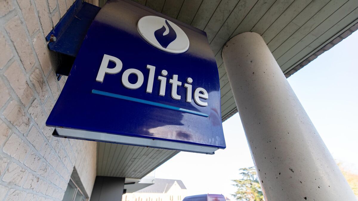 Un homme se rend à la police après avoir volé des voitures de luxe