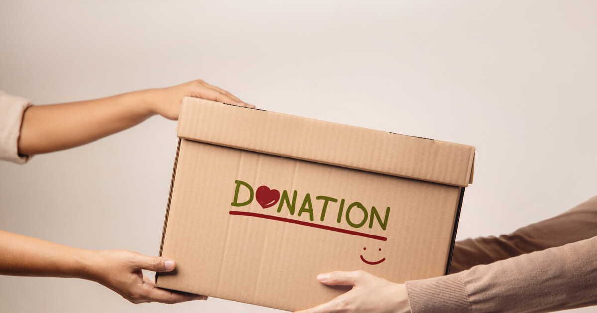 Faire un don sans notaire : un choix judicieux