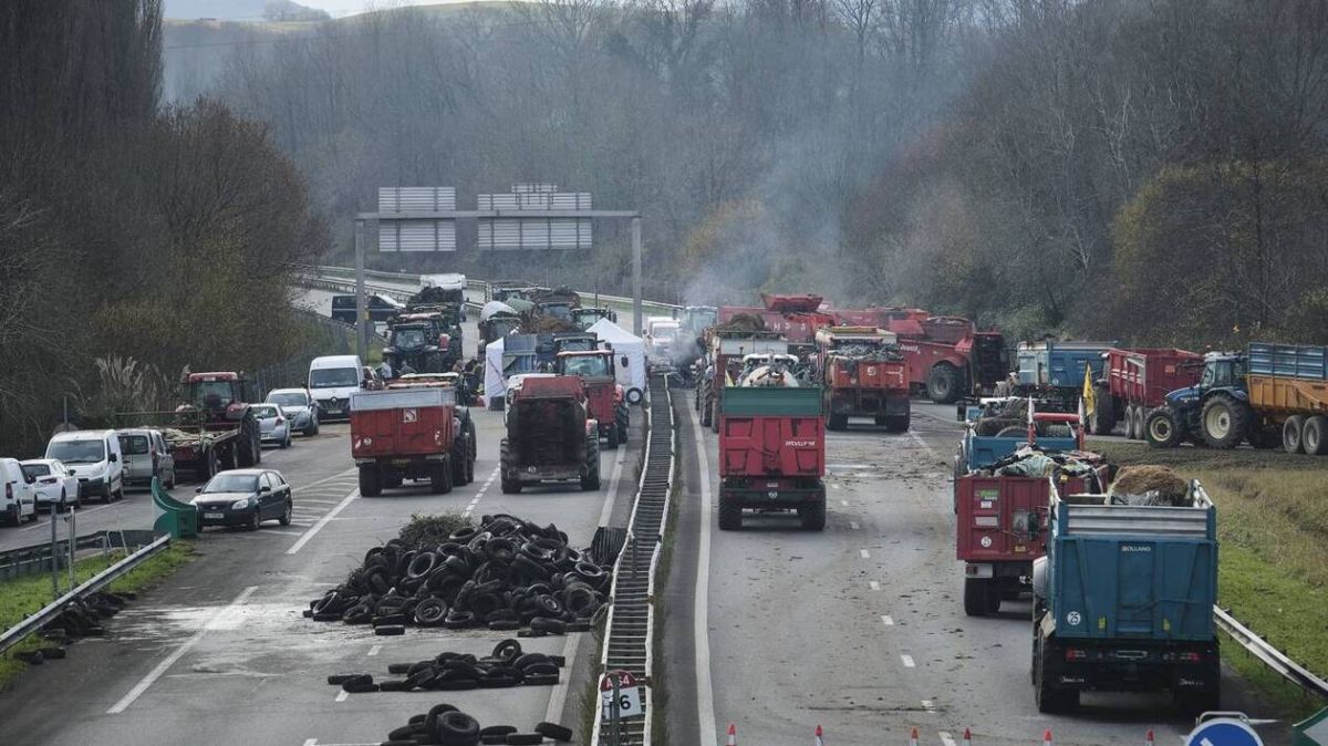 Les agriculteurs de la Coordination rurale lèvent les barrages sur l'A64 après un accord