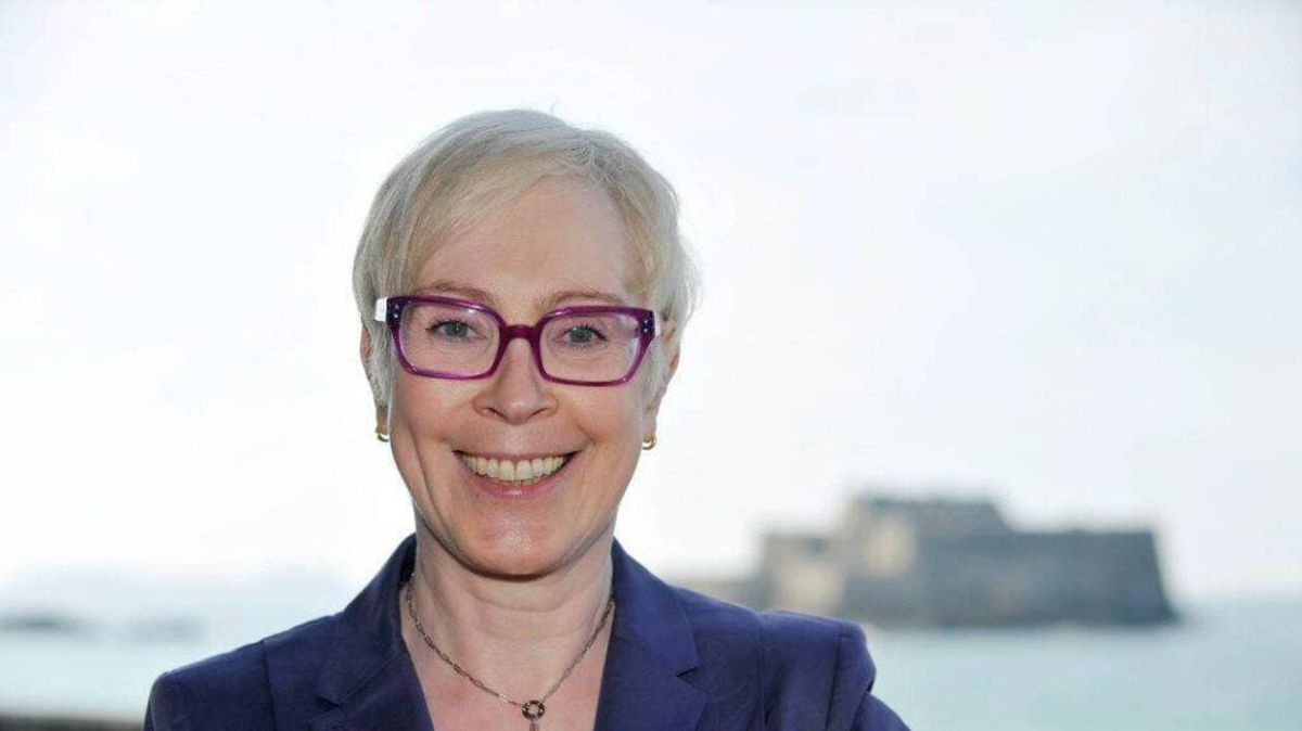 Elisabeth Hubert, une voix influente de la santé, promue commandeur de la Légion d'honneur