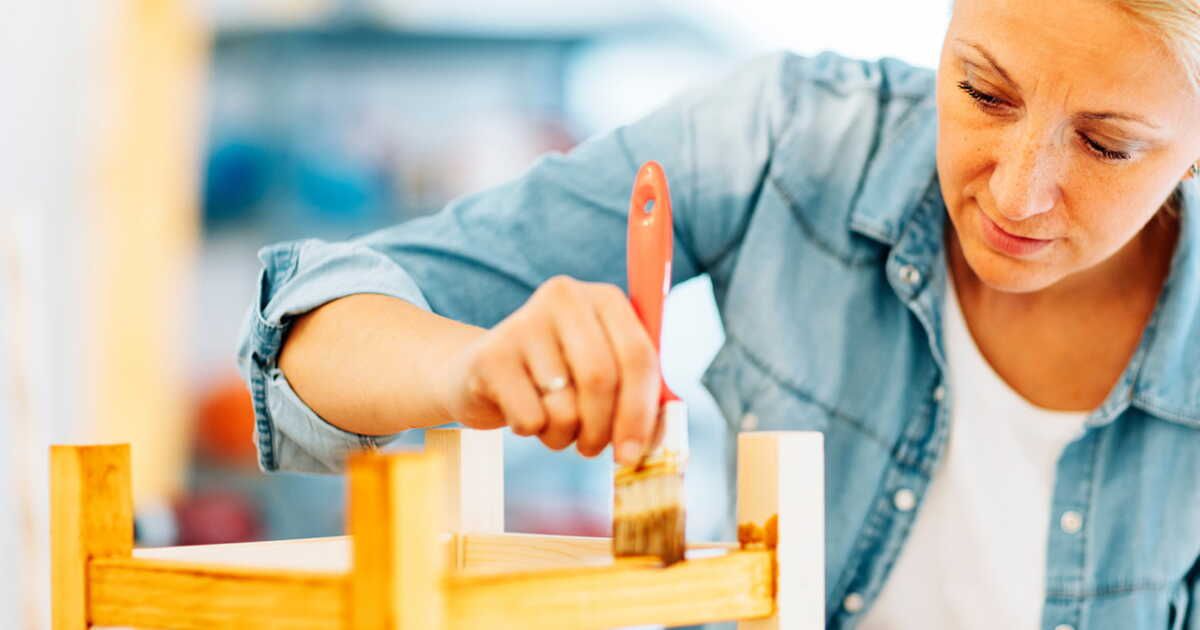 Redonnez vie à vos meubles : la tendance du relooking