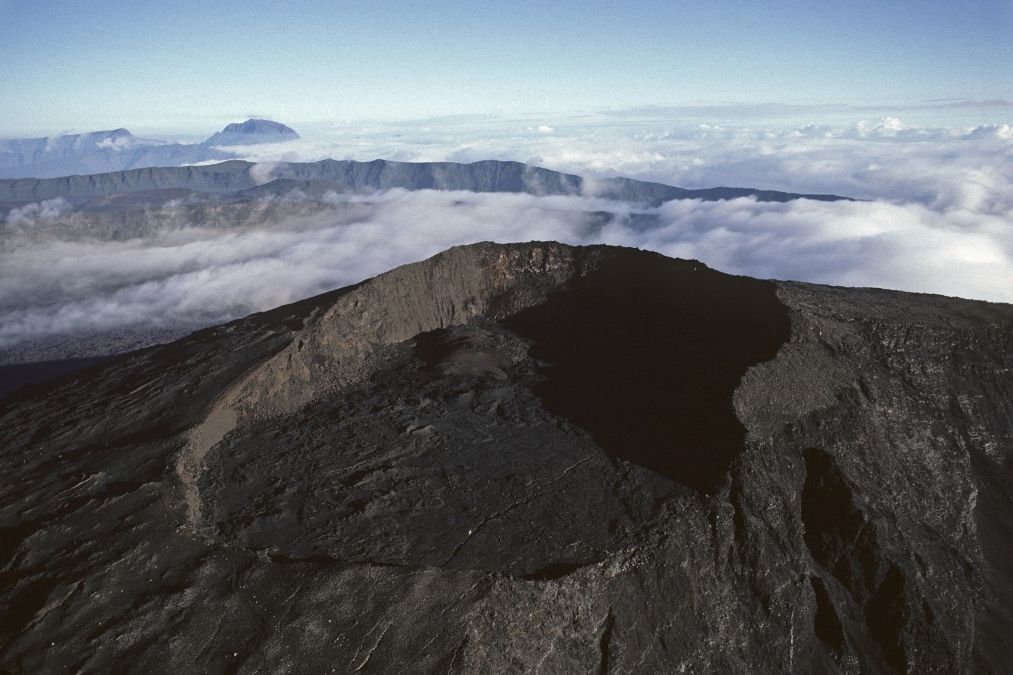 La Réunion en alerte : le Piton de la Fournaise sur le point d'éclater