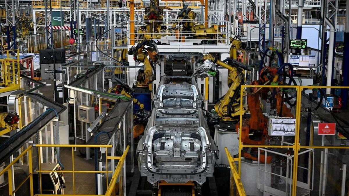 L'usine Stellantis de La Janais : un tournant décisif pour l'avenir automobile