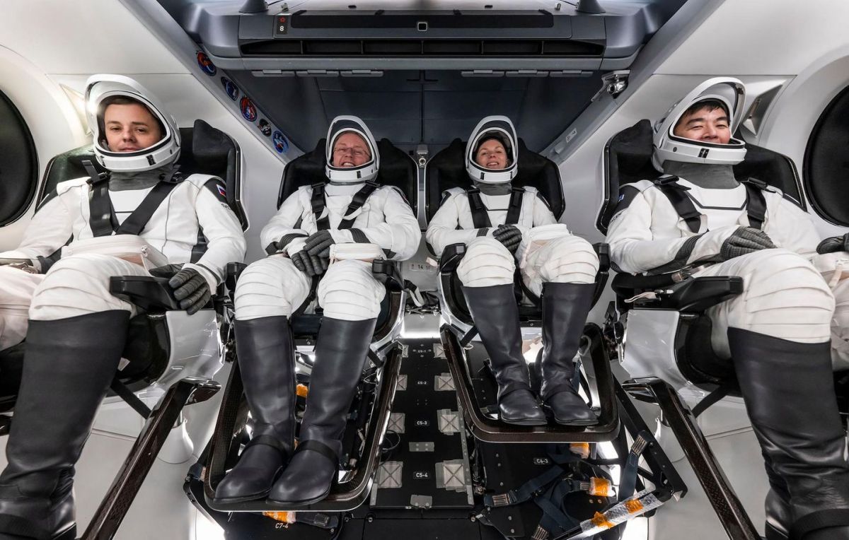 L'équipage de l'ISS évacué : un retour précipité vers la Terre