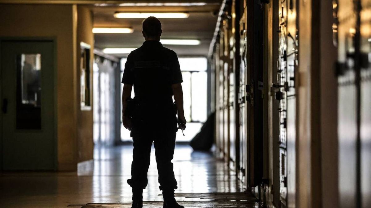 Un colis suspect contenant des armes découvert dans une prison du Jura