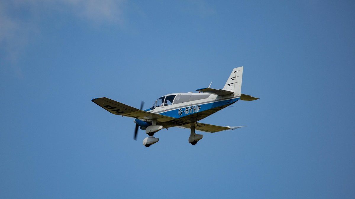 Tragédie dans les airs : un instructeur et son élève perdent la vie dans un crash