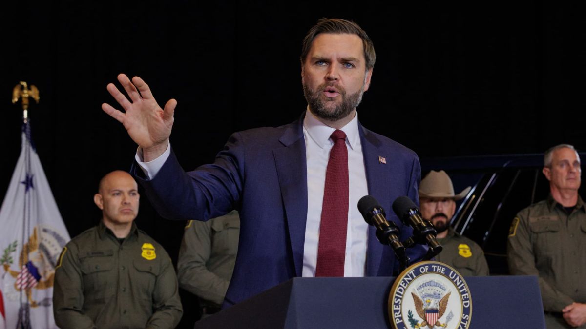 JD Vance cherche à apaiser les tensions après l'arrestation d'un jeune enfant à Minneapolis