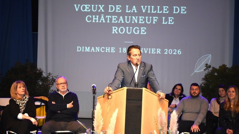 le maire de châteauneuf-le-rouge critique l'état et défend ses élus
