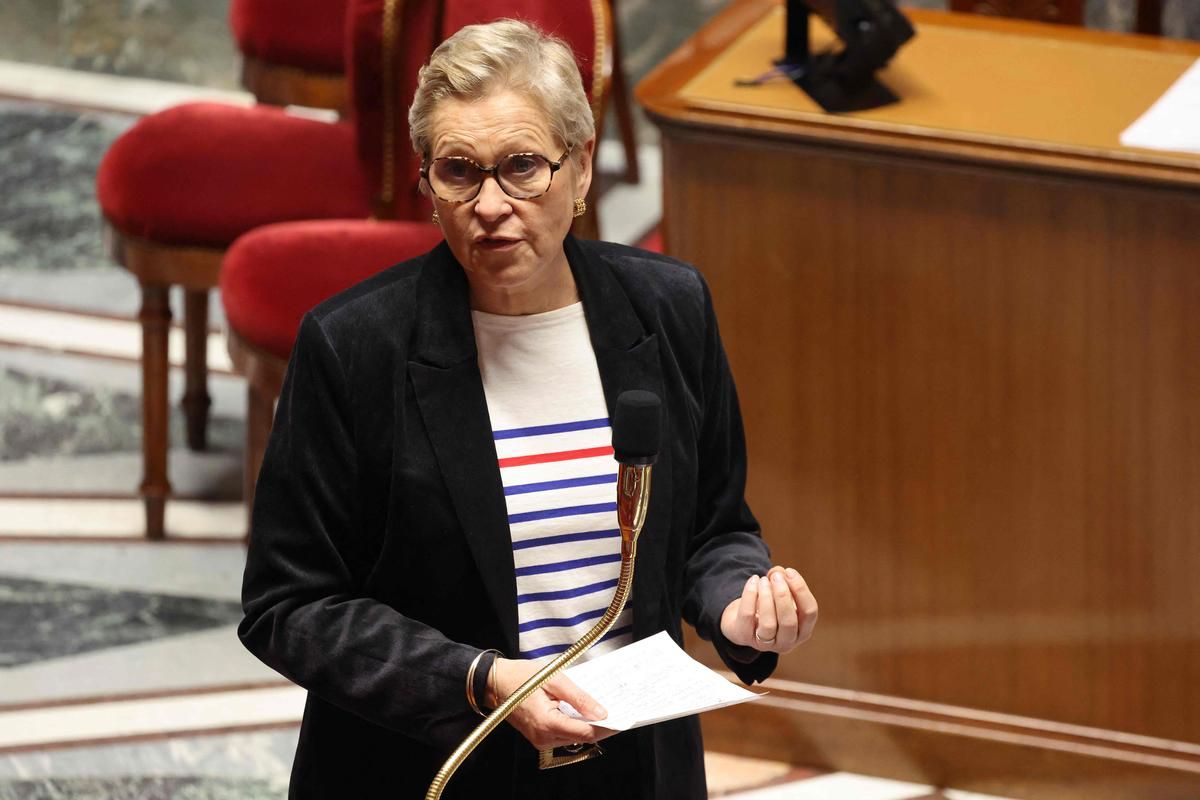 « Le cerveau de nos enfants n’est pas à vendre » : l’Assemblée adopte l’interdiction des réseaux sociaux aux moins de 15 ans