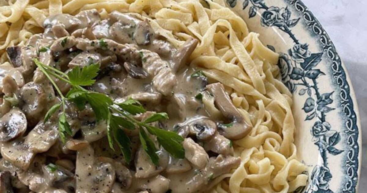 Des tagliatelles maison aux champignons : la recette de Julie Andrieu pour régaler vos invités