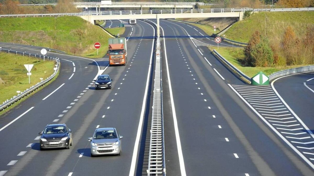 Un accident sur l’A10: une remorque perdue par un poids lourd paralyse la circulation