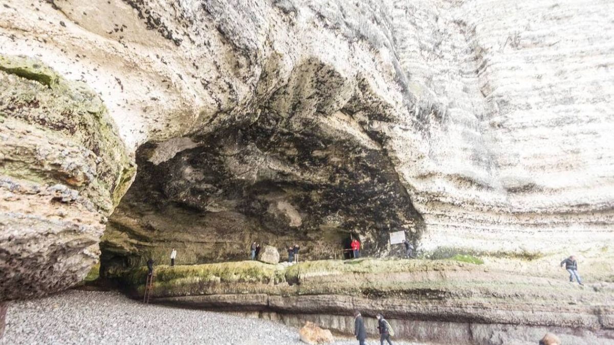 Des promeneurs secourus à Étretat : l'alerte de la préfecture