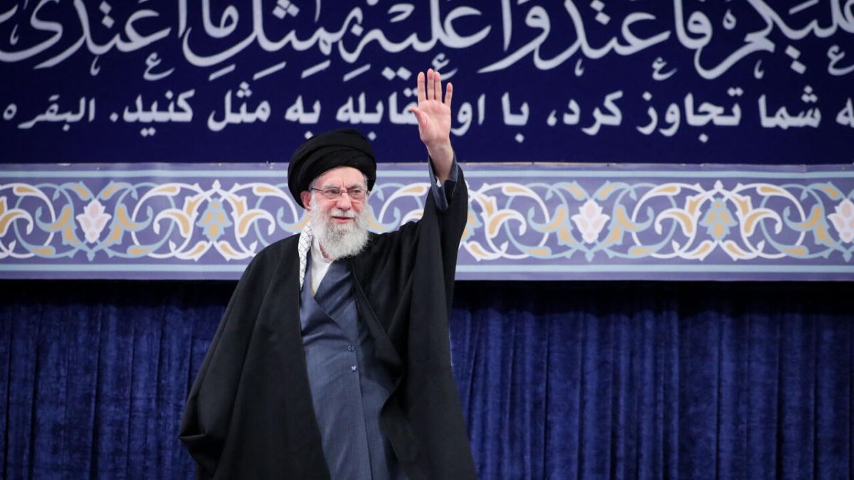 Ali Khamenei : une figure controversée du pouvoir iranien disparaît