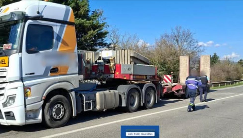 Un incident spectaculaire à Wintzenheim perturbe le trafic routier
