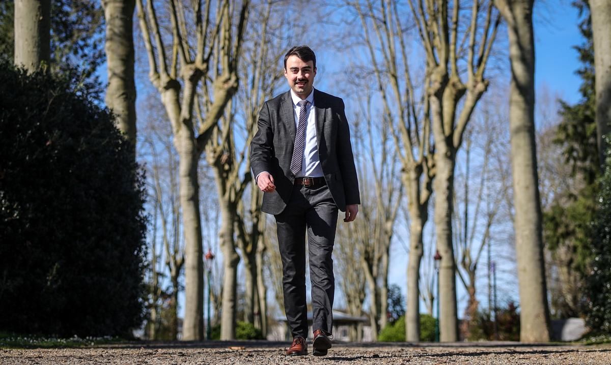 Hugo Couchinave, le nouvel espoir d'Oloron pour les municipales de 2026