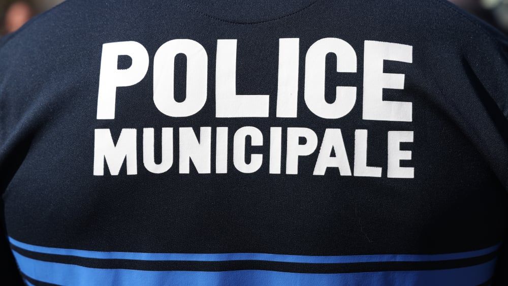 Agression choquante à La Rochelle : un collégien poignardé en plein cours