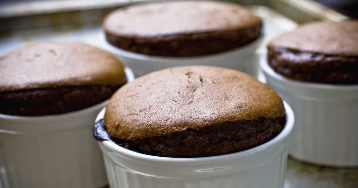 Les secrets d'un soufflé au chocolat réussi selon le chef Simone Zanoni