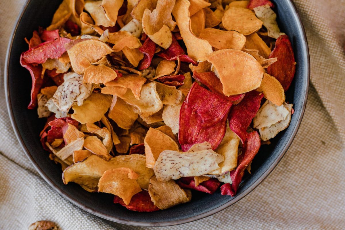 Des chips maison croustillantes : la recette de Cyril Lignac à découvrir