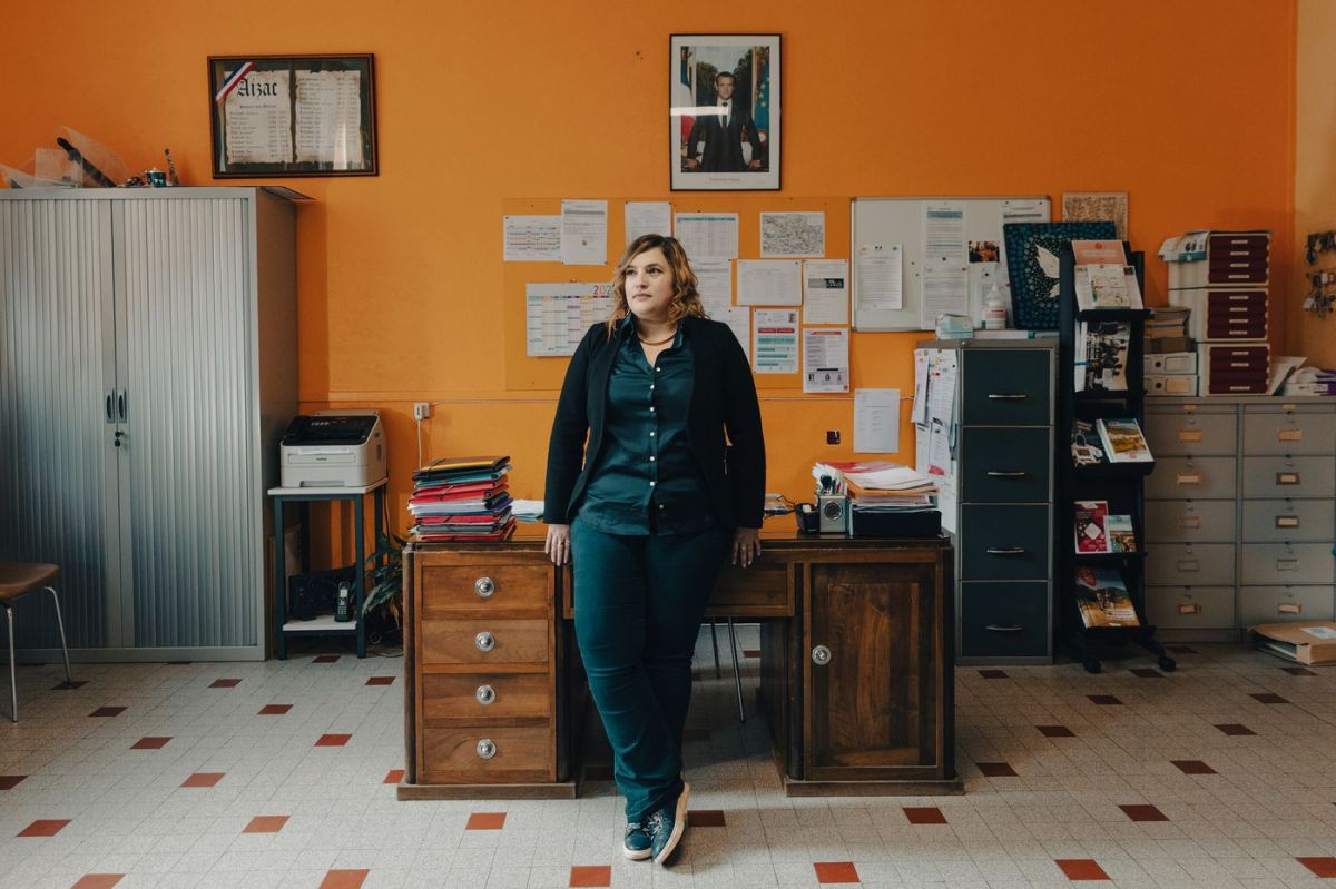 la vie d'une secrétaire de mairie : entre défis et passion