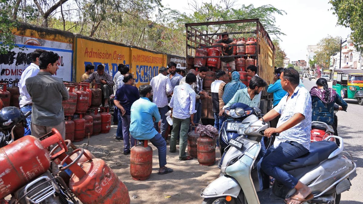 L'Asie du Sud face à une crise énergétique : restaurants fermés et crématoriums en détresse