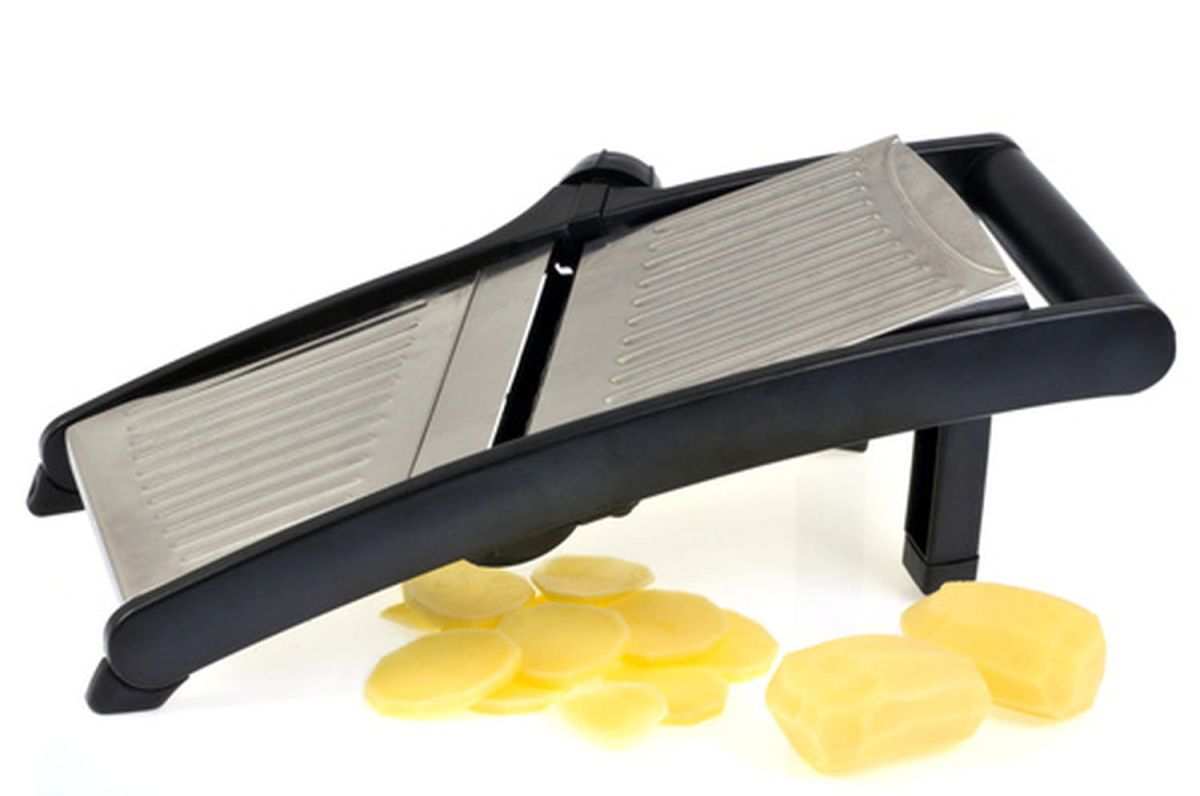 Maîtriser la mandoline sans danger : conseils et astuces