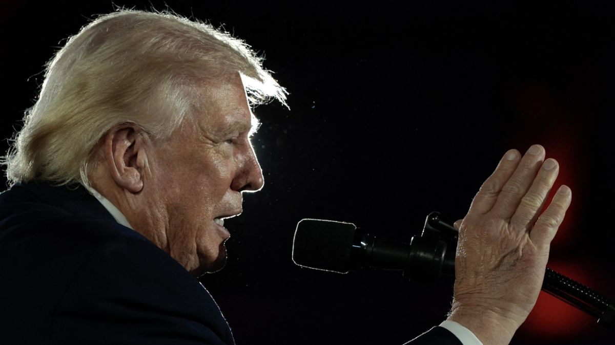 Guerre au Moyen-Orient : Trump assure des négociations avec l'Iran malgré les dénégations