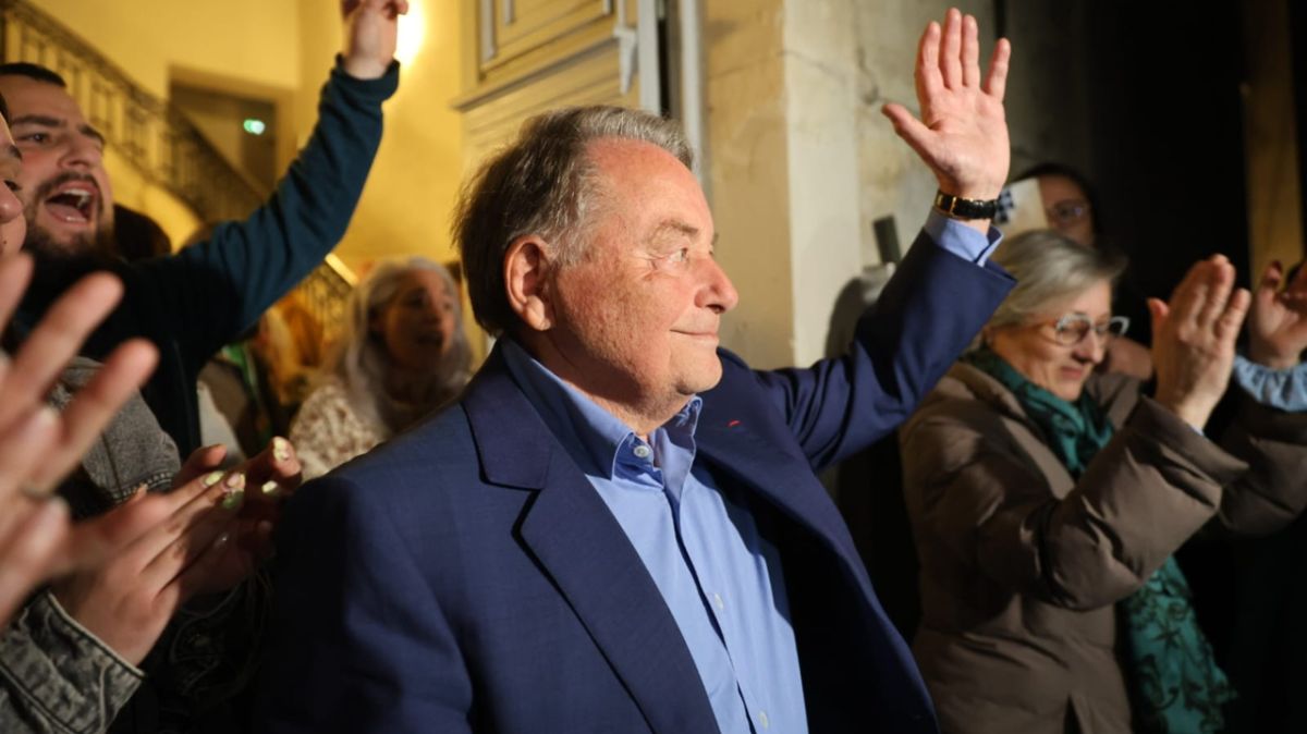 André Laignel quitte la scène : la fin d'une ère à Issoudun