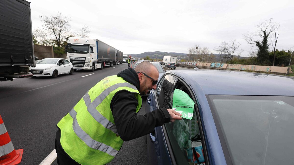 Des routiers et agriculteurs en colère : la lutte pour des aides face à la flambée des prix