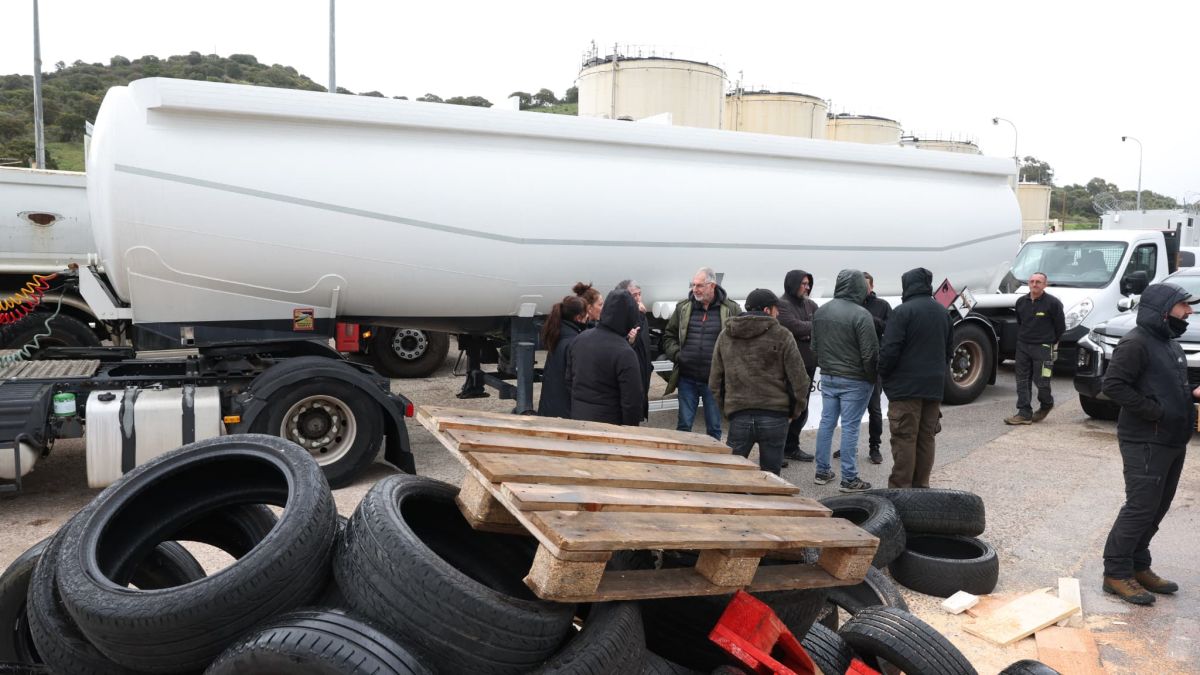 Le déblocage des dépôts pétroliers en Corse soulage les stations-services