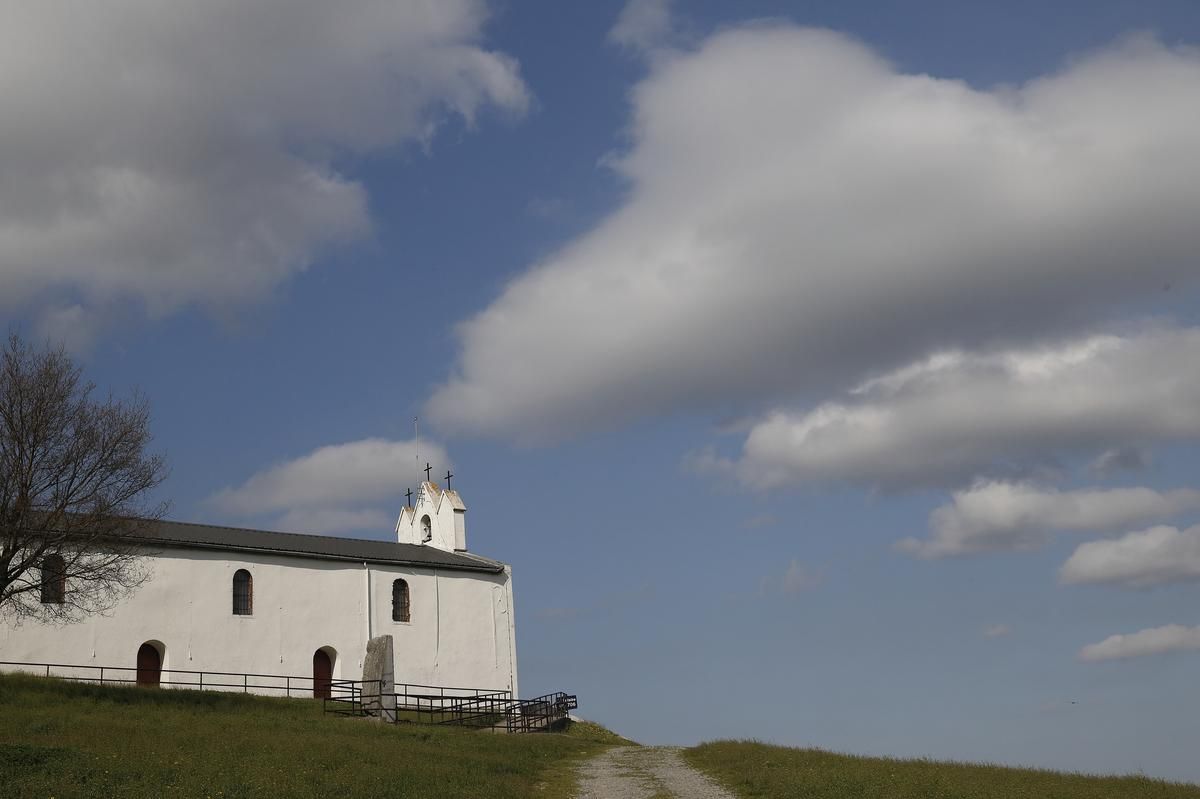 Voyage au cœur des chapelles souletines du Pays basque