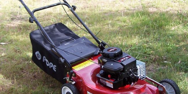 Comment choisir sa tondeuse thermique ?