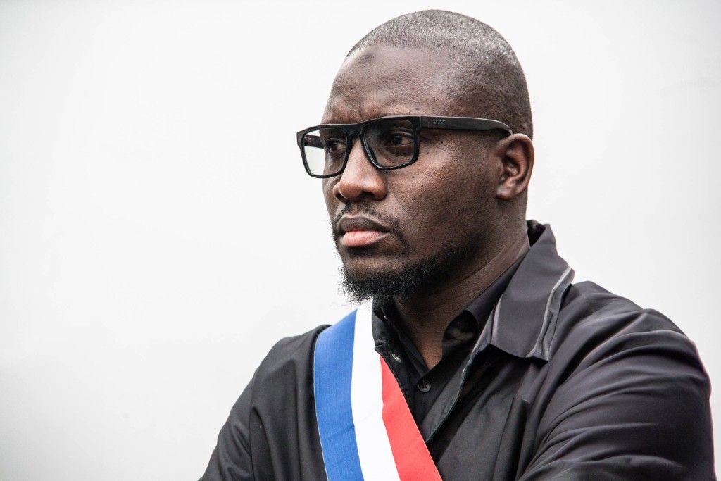 Aly Diouara au cœur d'une controverse après un slogan controversé