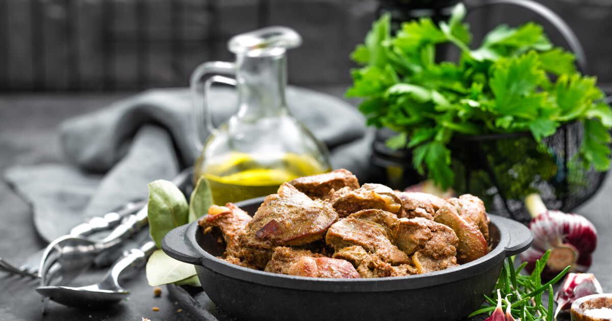 la recette conviviale de l'épaule d'agneau aux oignons nouveaux de laurent mariotte