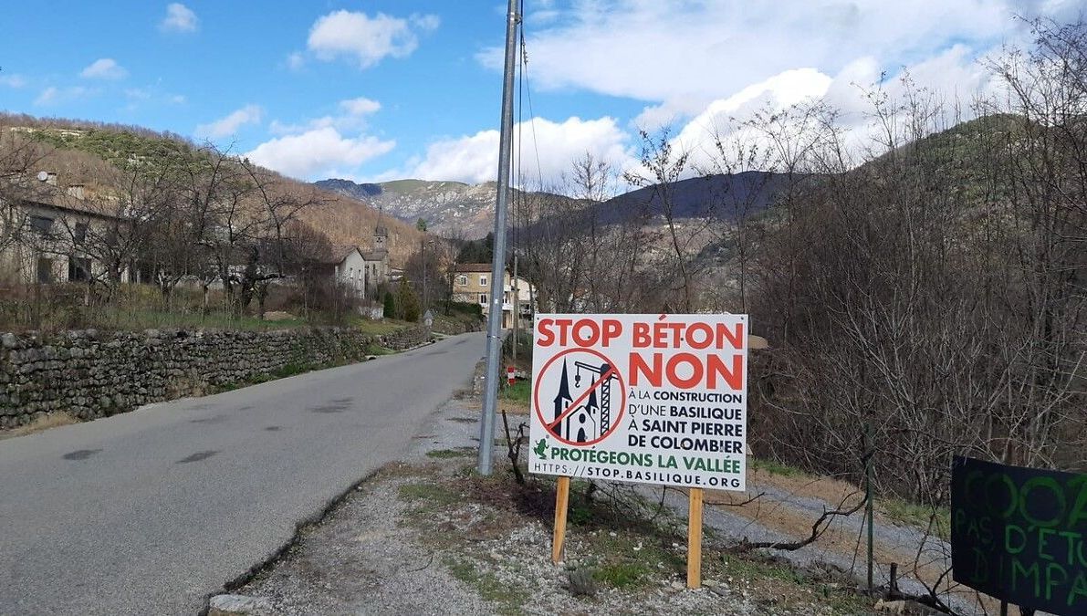 Un projet d'église géante en Ardèche face à l'adversité du Conseil d'État