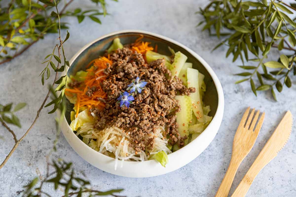Salade de boeuf sauté asiatique