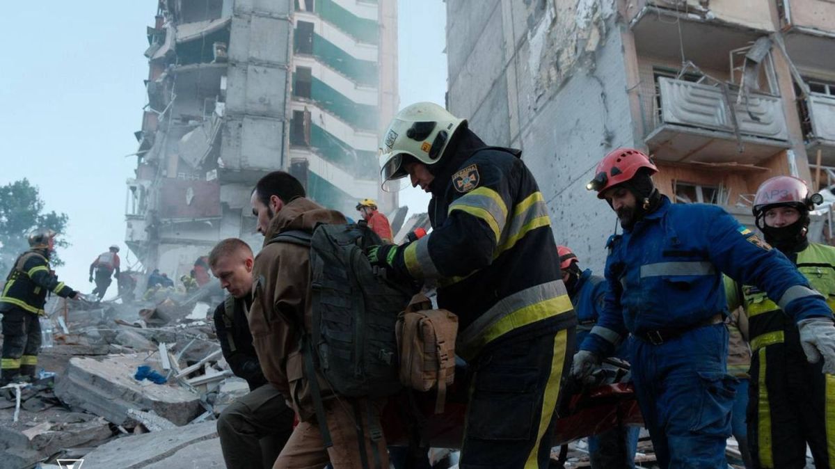 Kiev sous le choc : une nuit de bombardements meurtriers