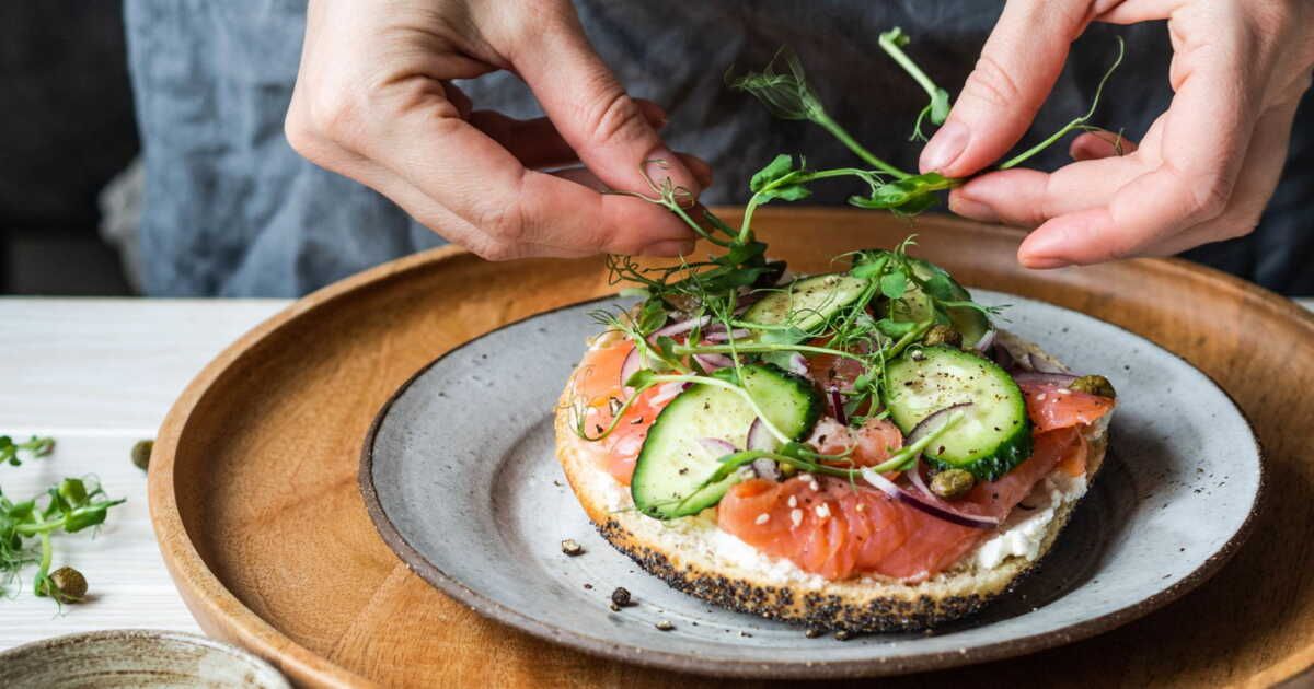 des tartines salées sans cuisson pour un été gourmand