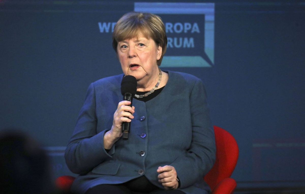 Guerre en Ukraine : Angela Merkel pleure le manque d'efforts diplomatiques de l'UE avec la Russie