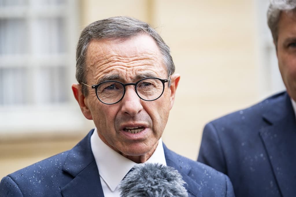 Bruno Retailleau dénonce l'inaction face aux clandestins algériens